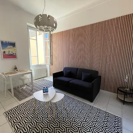 Appartement Frontiere Monaco, 2 Pieces, Centre *